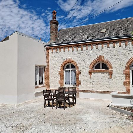 Saint-Ay Sur La Route Des Chateaux Exterior foto